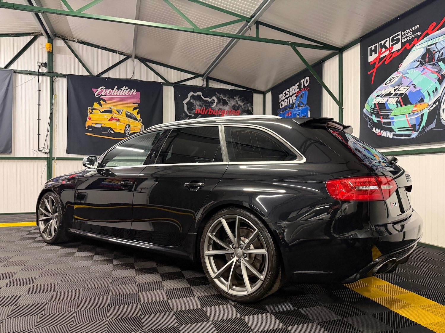 Used Audi RS4 2013 for sale - 78114989: Photo 8