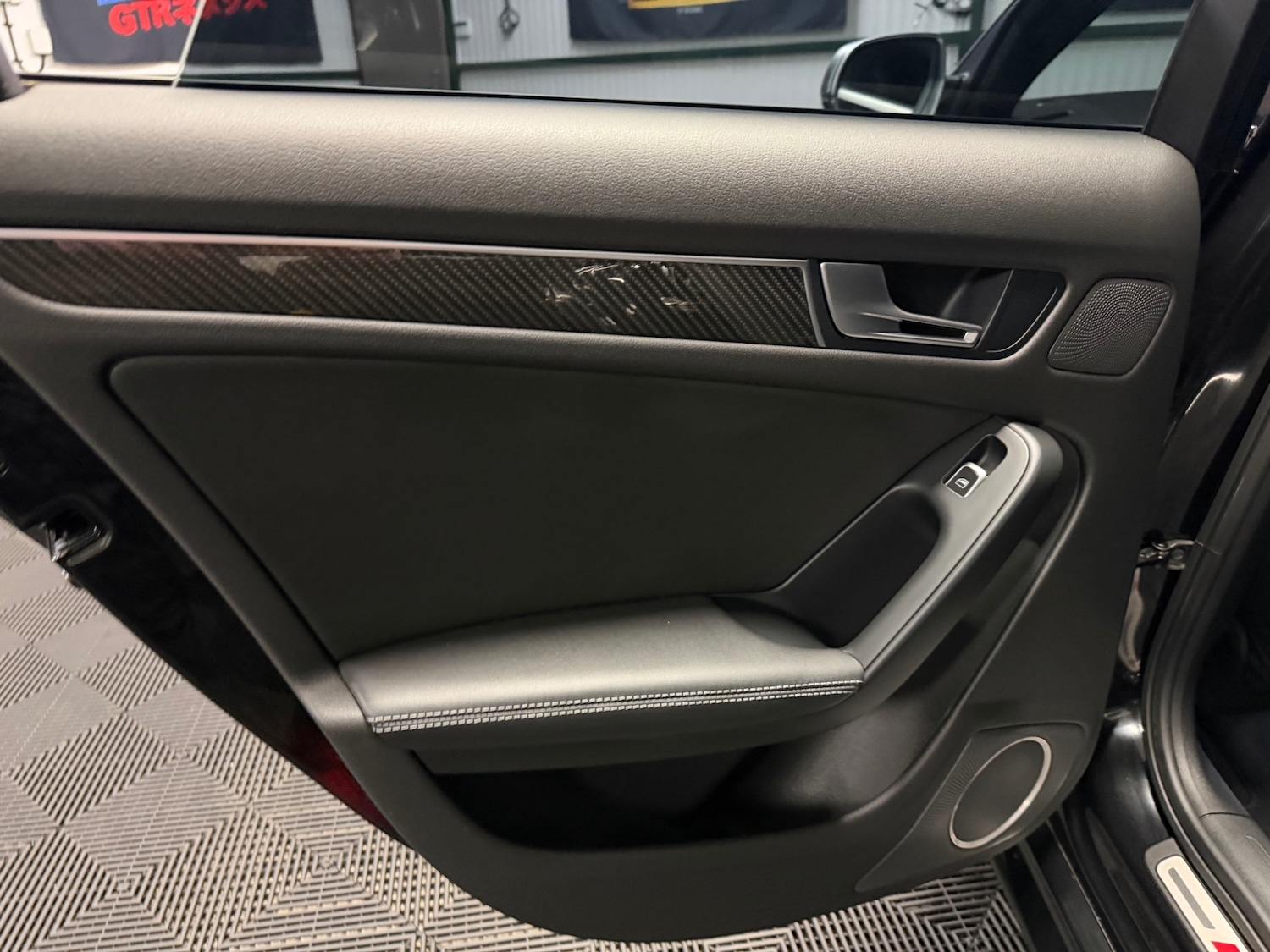 Used Audi RS4 2013 for sale - 78114989: Photo 81