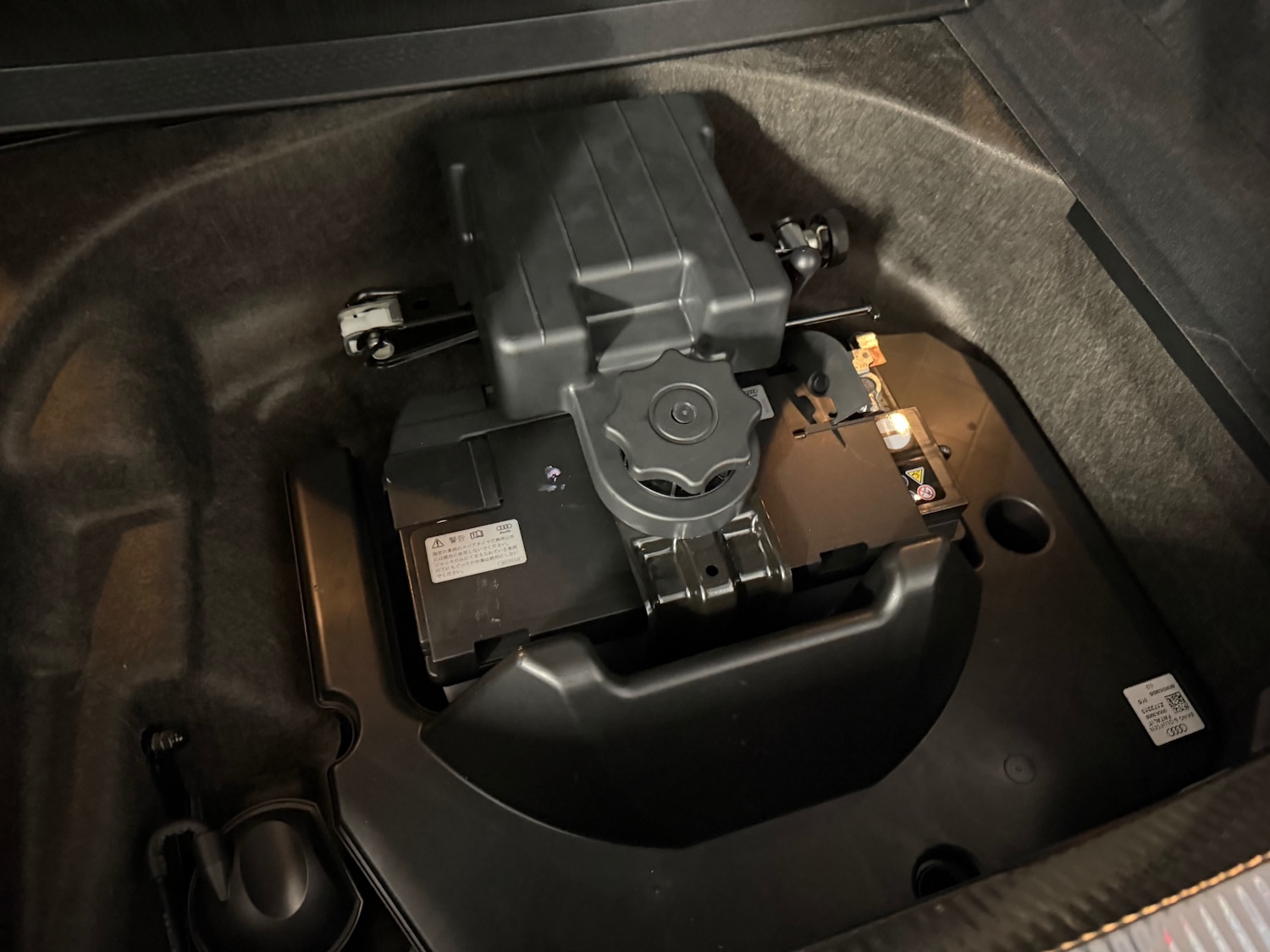 Used Audi RS4 2013 for sale - 78114989: Photo 85