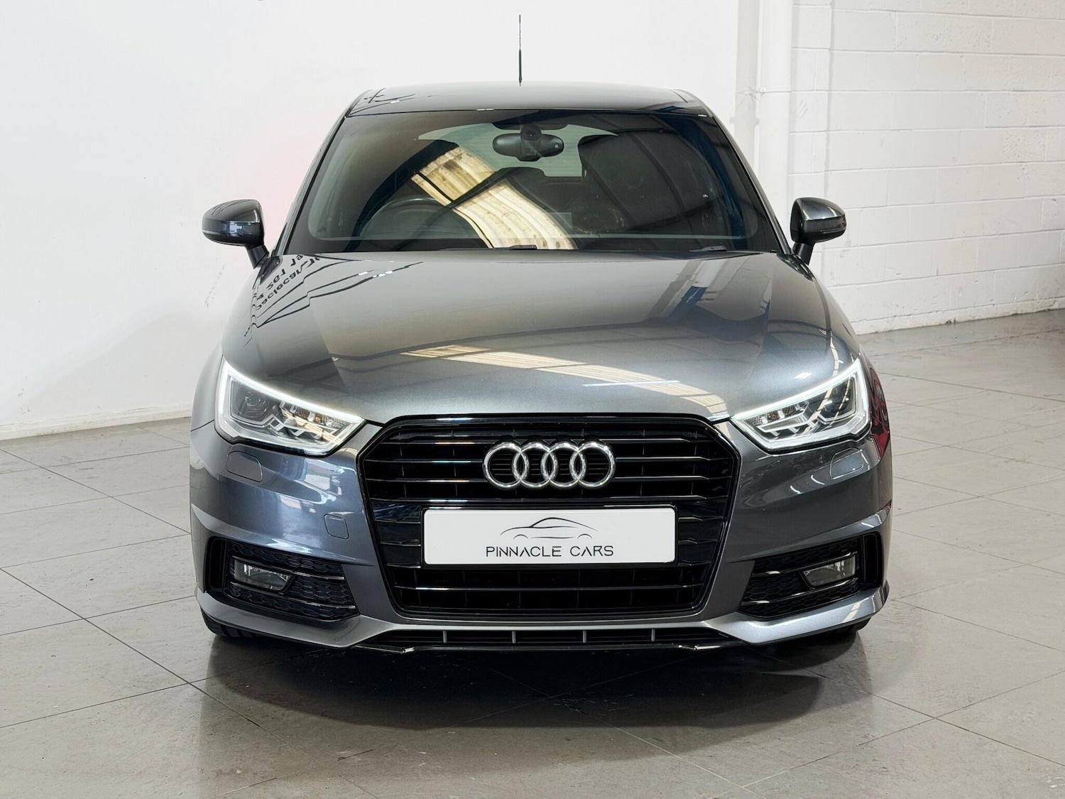 Used Audi A1 2017 for sale - 76370535: Photo 2