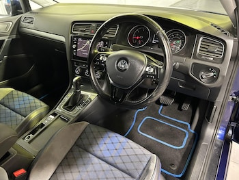 Used Volkswagen Golf 2018 for sale - 75769718: Photo