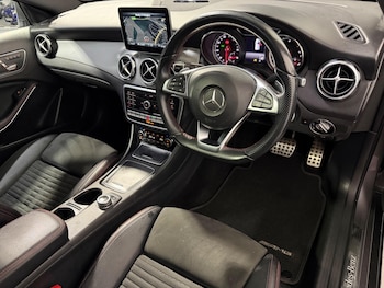 Used Mercedes-Benz GLA 2017 for sale - 77306352: Photo