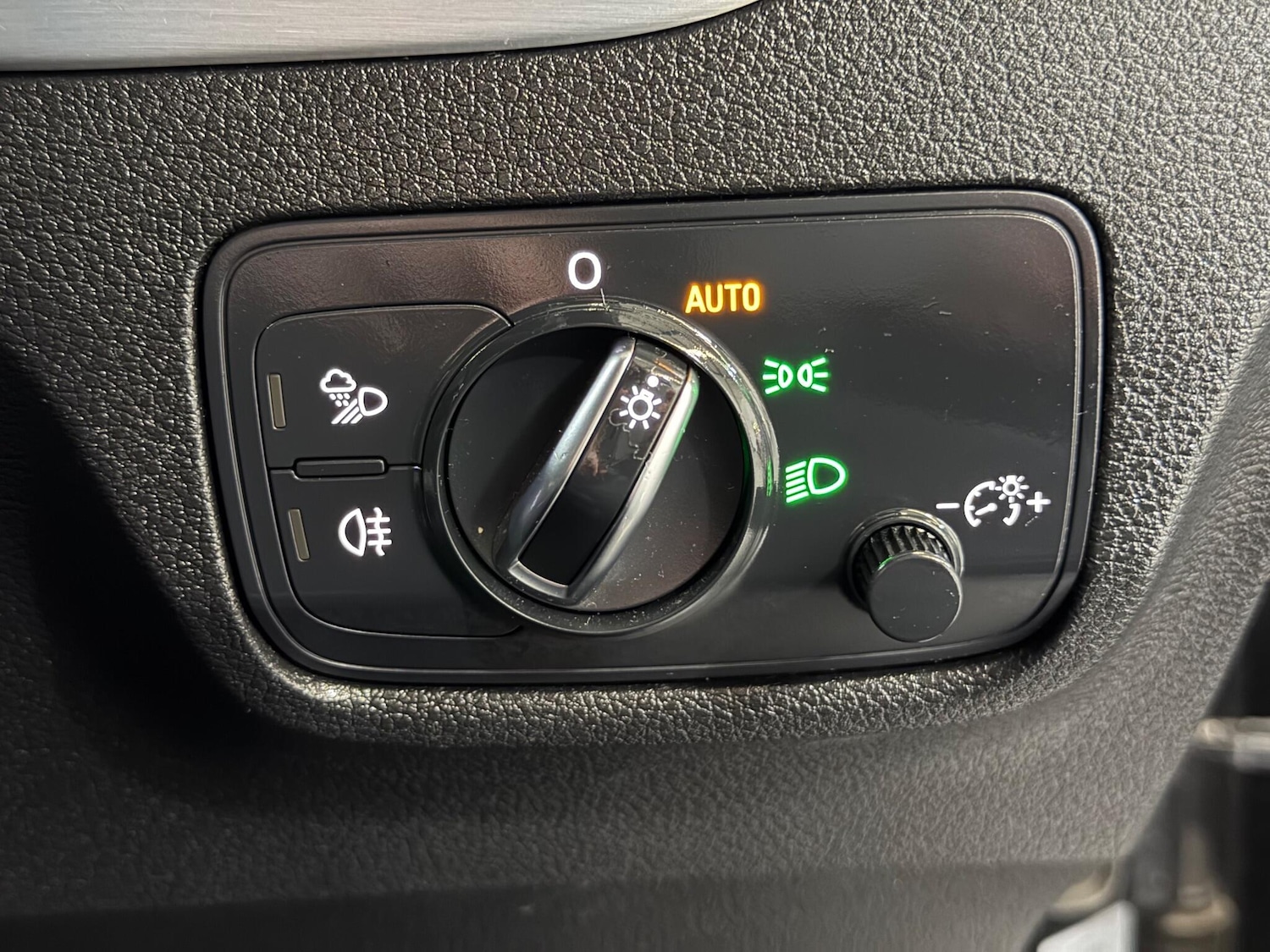 Used Audi Q2 2018 for sale - 76952440: Photo 21