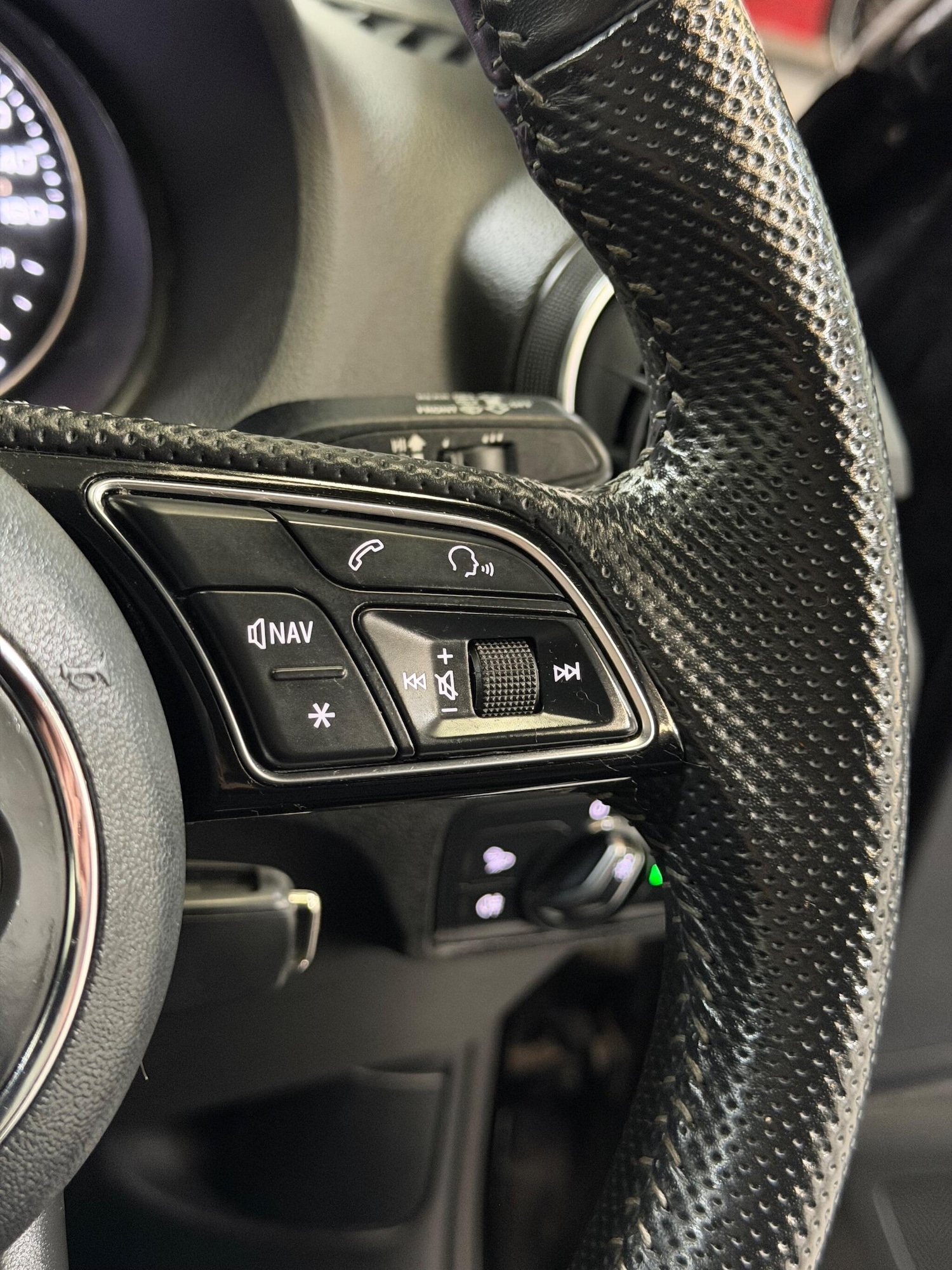 Used Audi Q2 2018 for sale - 76952440: Photo 23