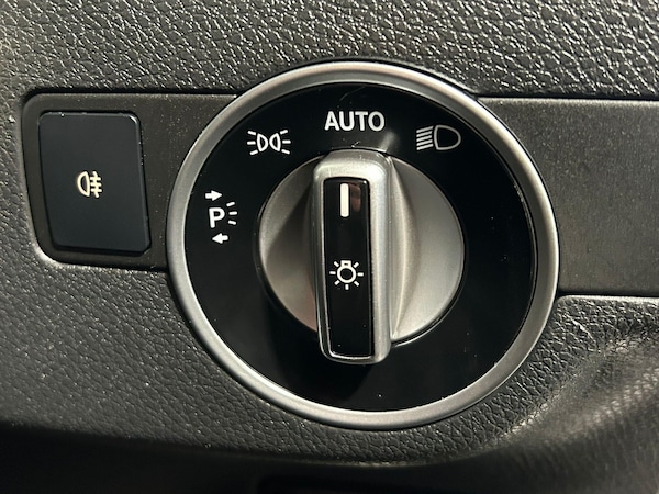Used Mercedes-Benz A-Class 2014 for sale - 76336420: Photo 24