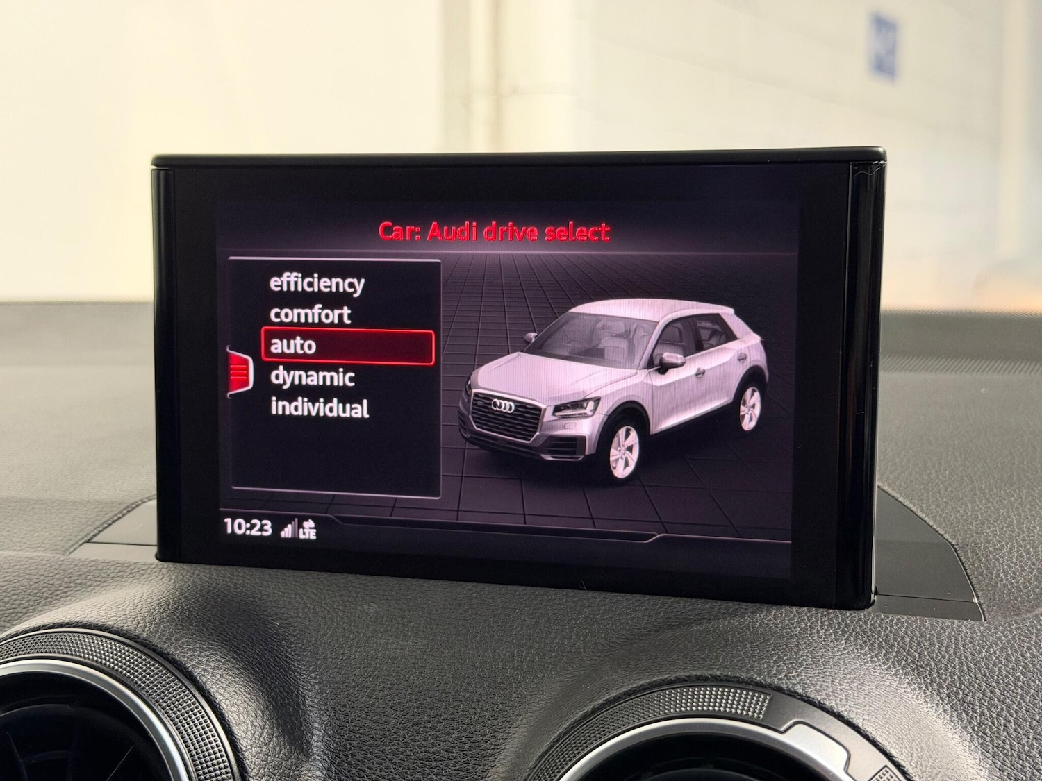 Used Audi Q2 2018 for sale - 76886576: Photo 28