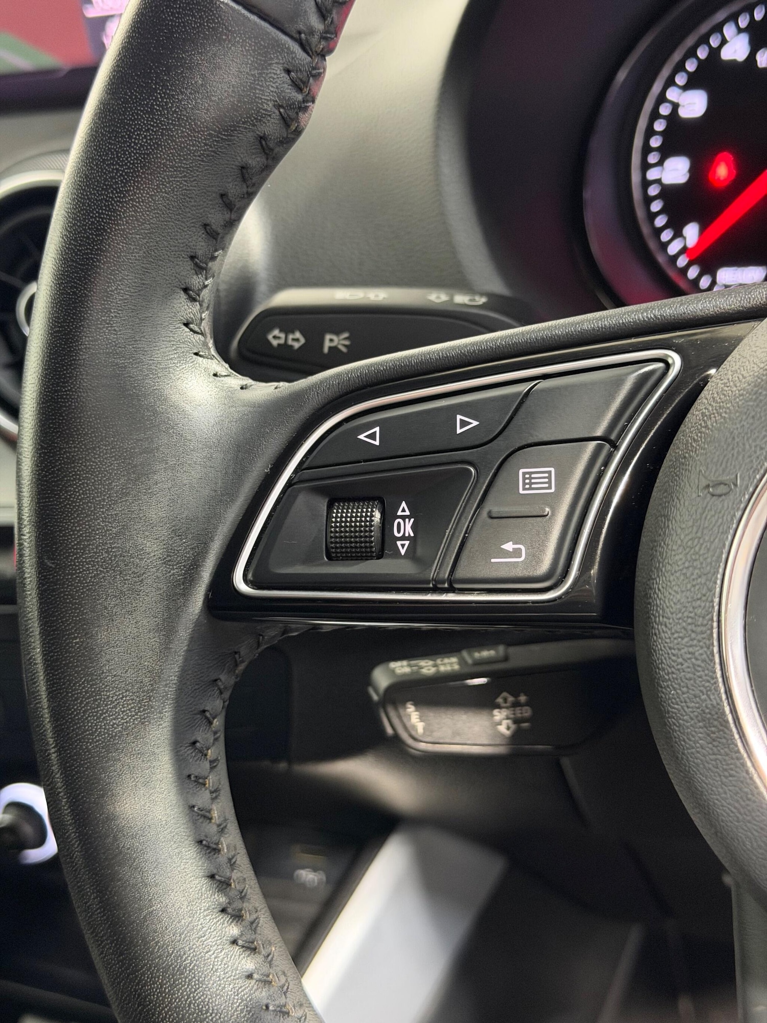 Used Audi Q2 2018 for sale - 76886576: Photo 31