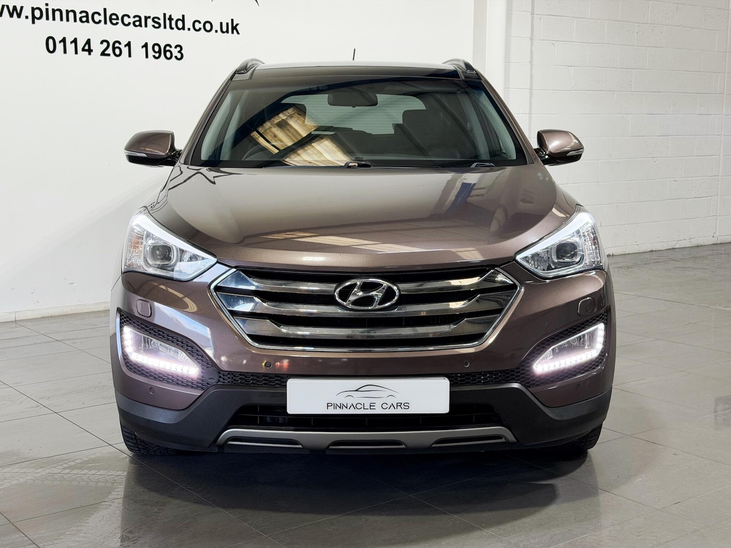 Used Hyundai Santa Fe 2014 for sale - 76620397: Photo 2