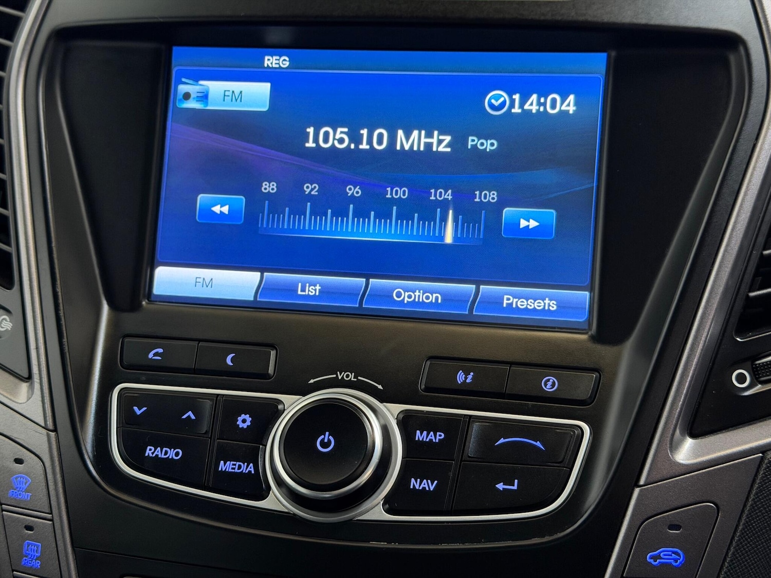 Used Hyundai Santa Fe 2014 for sale - 76620397: Photo 25