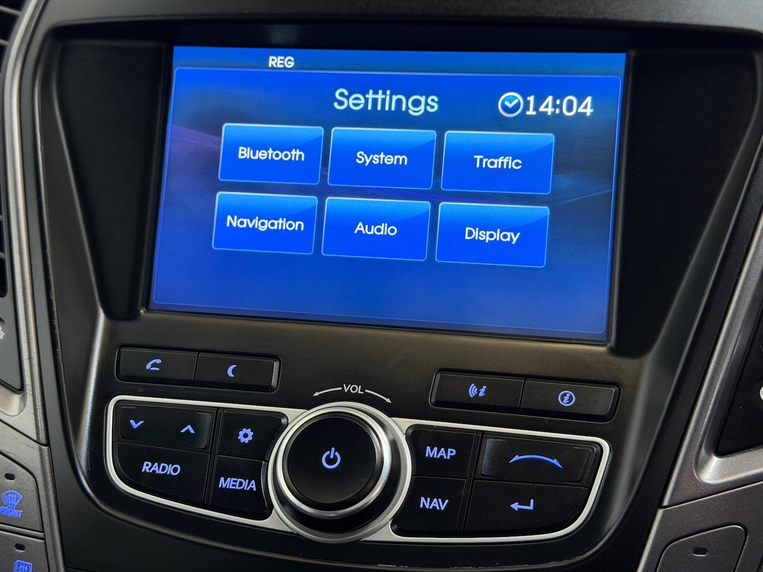 Used Hyundai Santa Fe 2014 for sale - 76620397: Photo 26