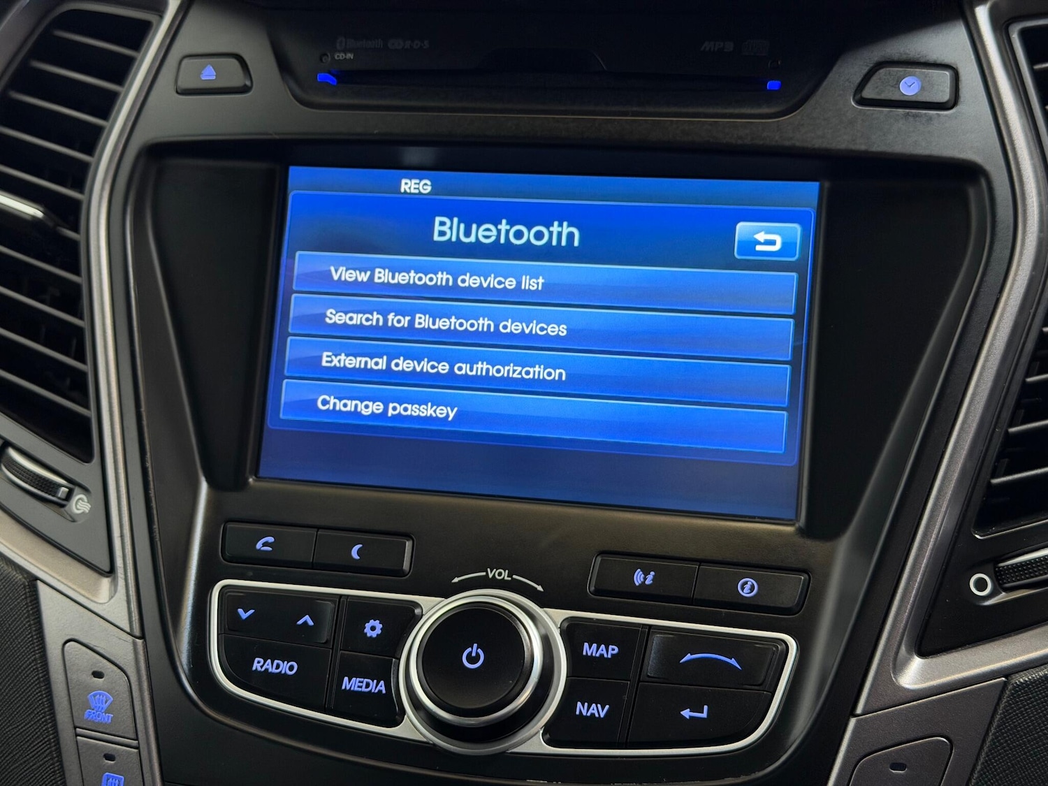 Used Hyundai Santa Fe 2014 for sale - 76620397: Photo 27