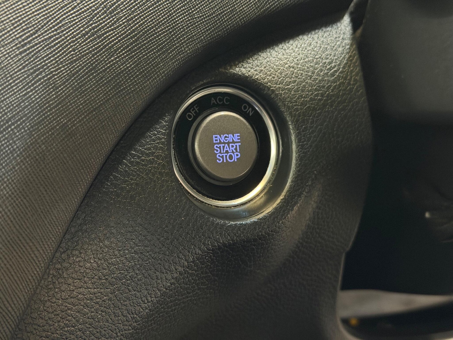 Used Hyundai Santa Fe 2014 for sale - 76620397: Photo 30