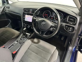 Used Volkswagen Golf 2017 for sale - 79669988: Photo
