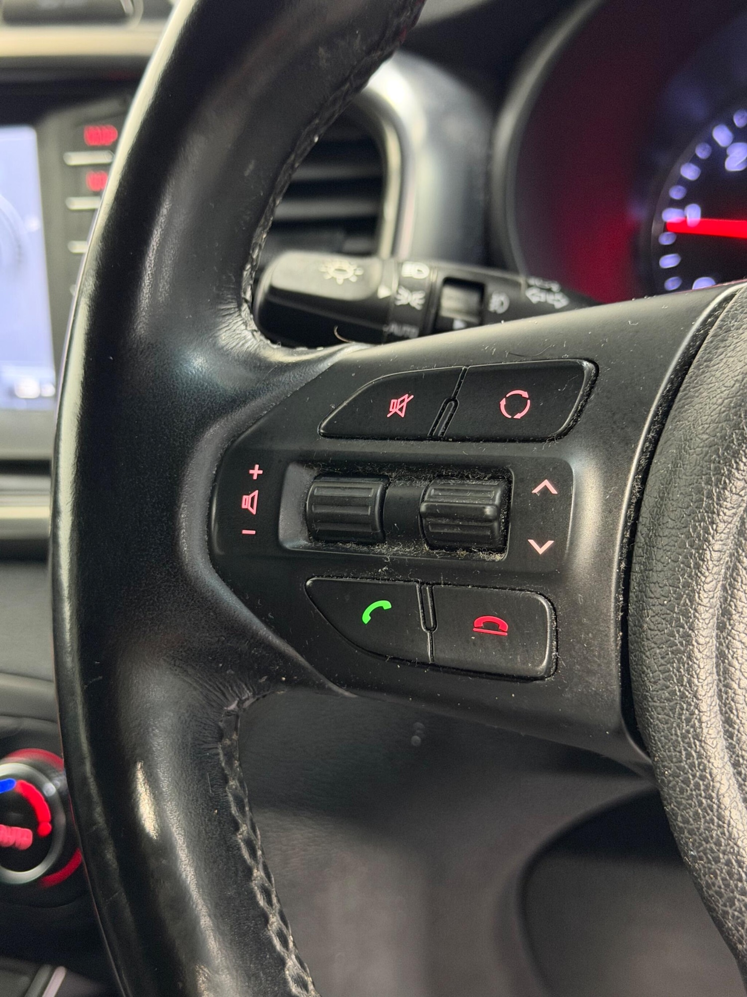 Used Kia Sorento 2017 for sale - 77238403: Photo 26