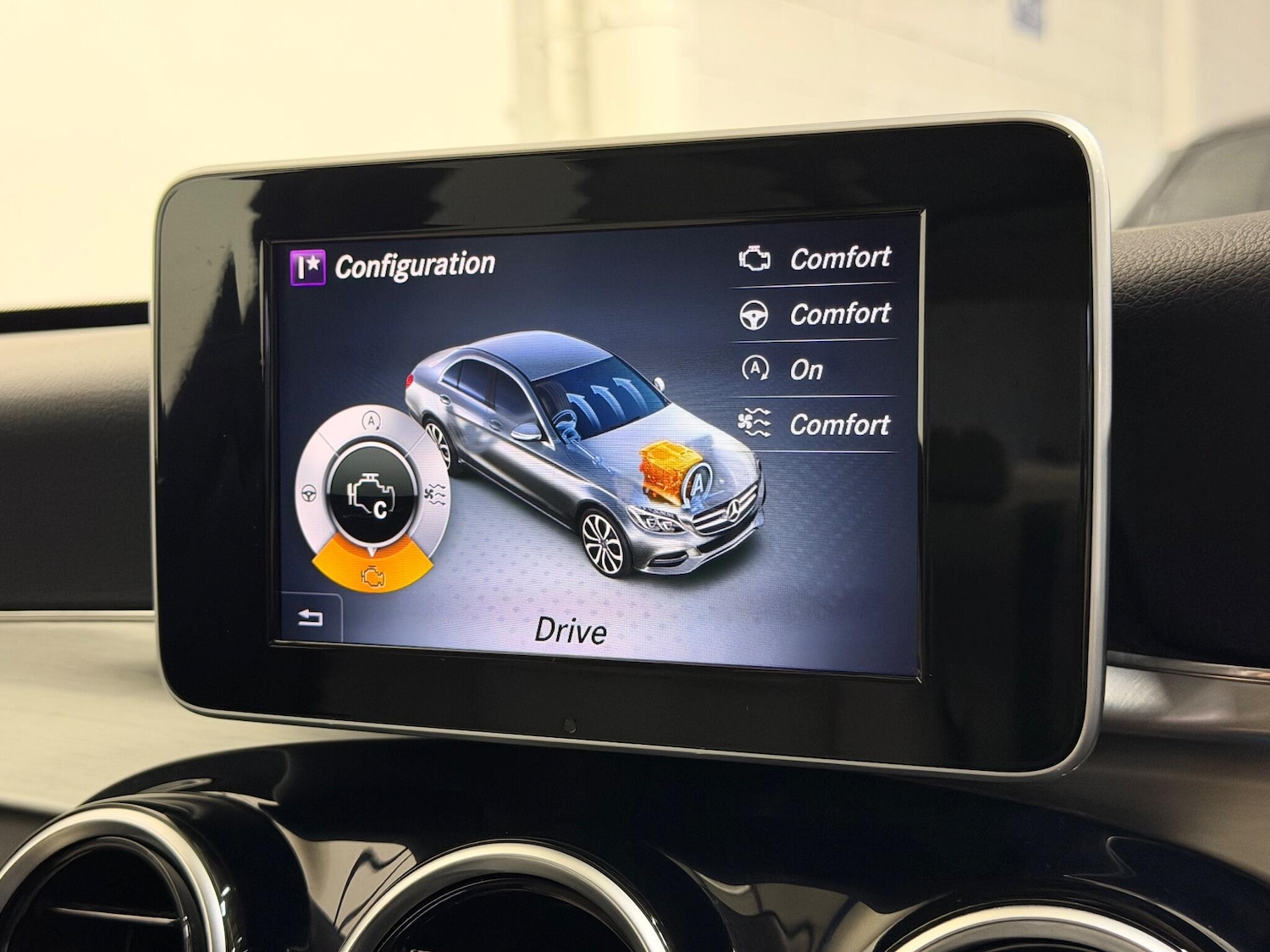 Used Mercedes-Benz C Class 2015 for sale - 76423988: Photo 26