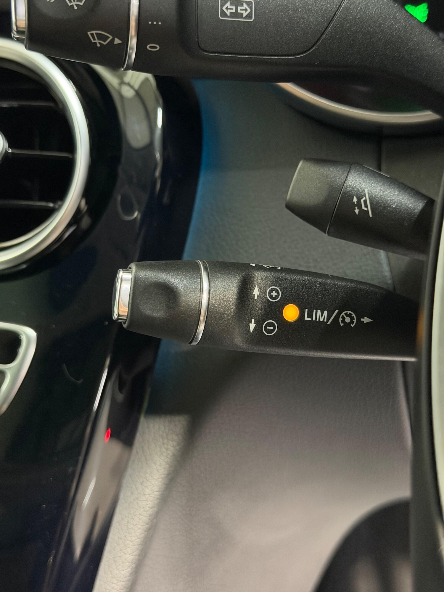 Used Mercedes-Benz C Class 2015 for sale - 76423988: Photo 32