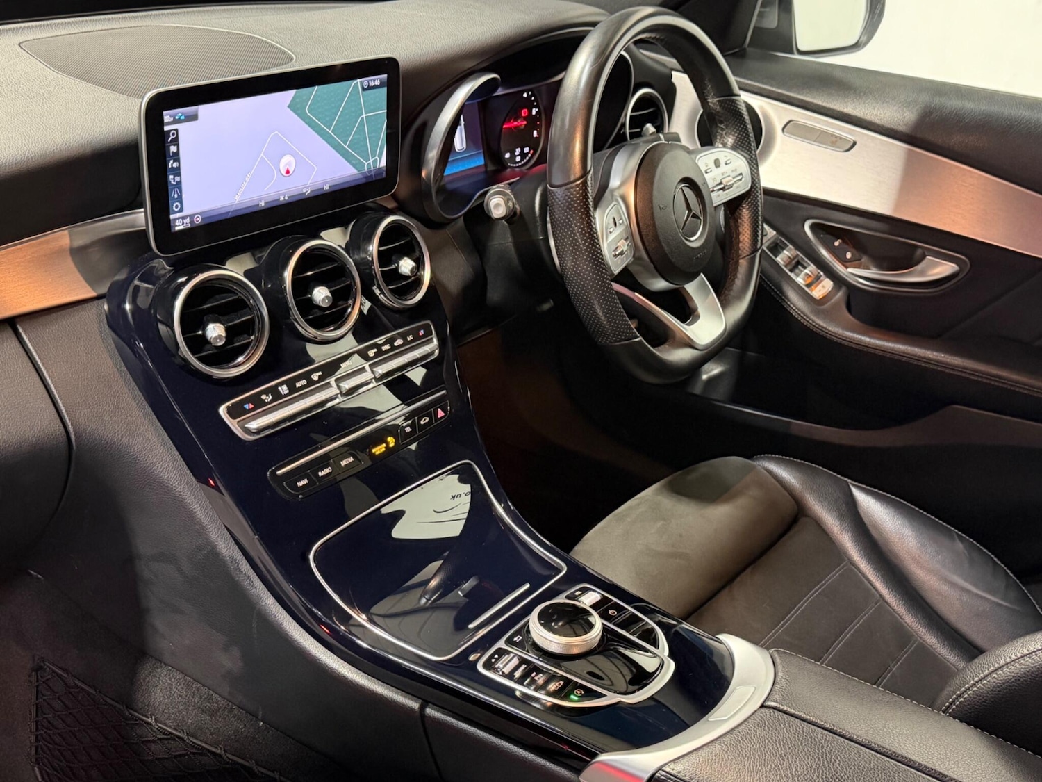 Used Mercedes-Benz C Class 2019 for sale - 77883232: Photo 19