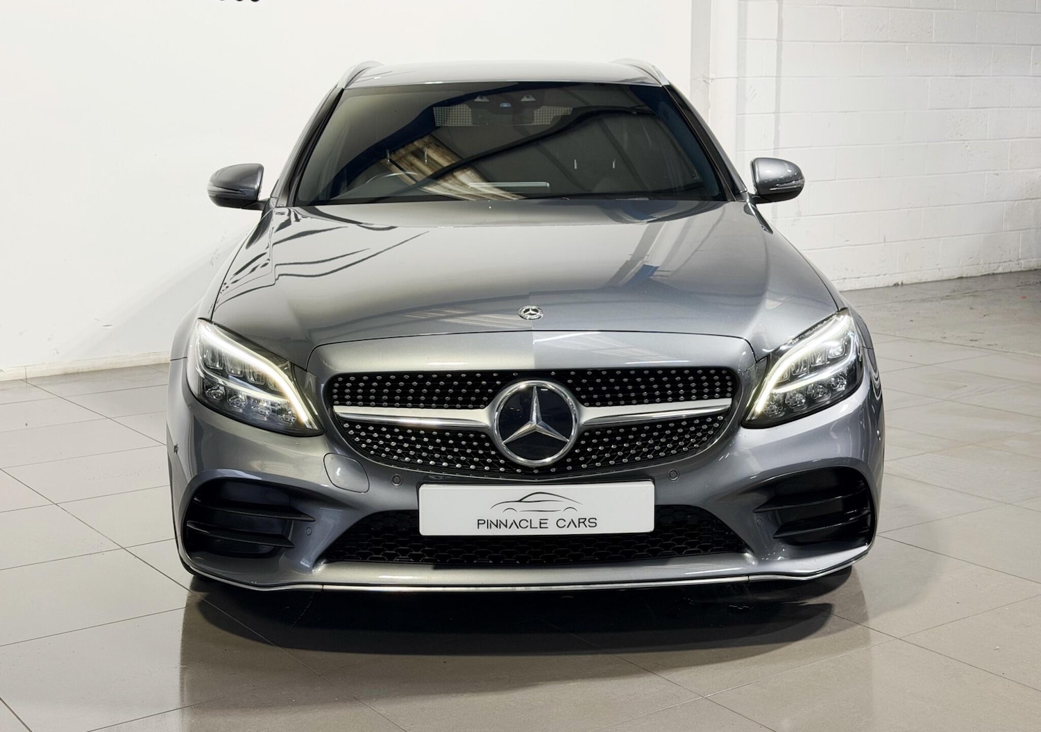 Used Mercedes-Benz C Class 2019 for sale - 77883232: Photo 2