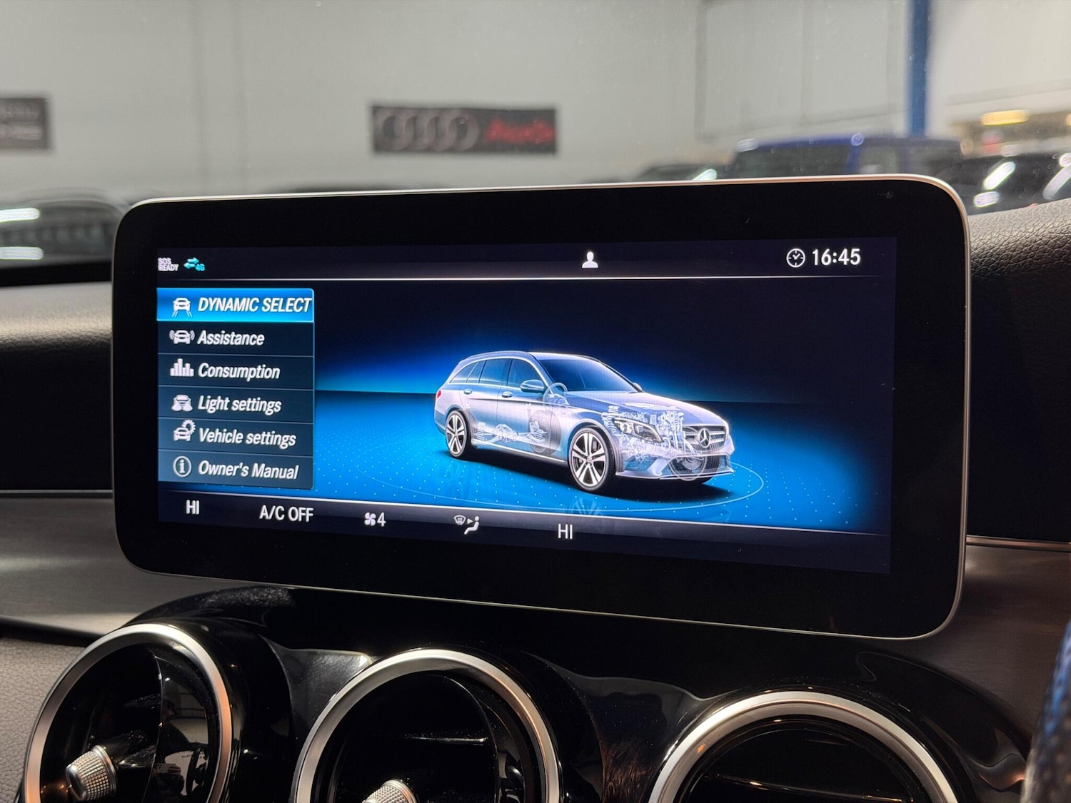 Used Mercedes-Benz C Class 2019 for sale - 77883232: Photo 23