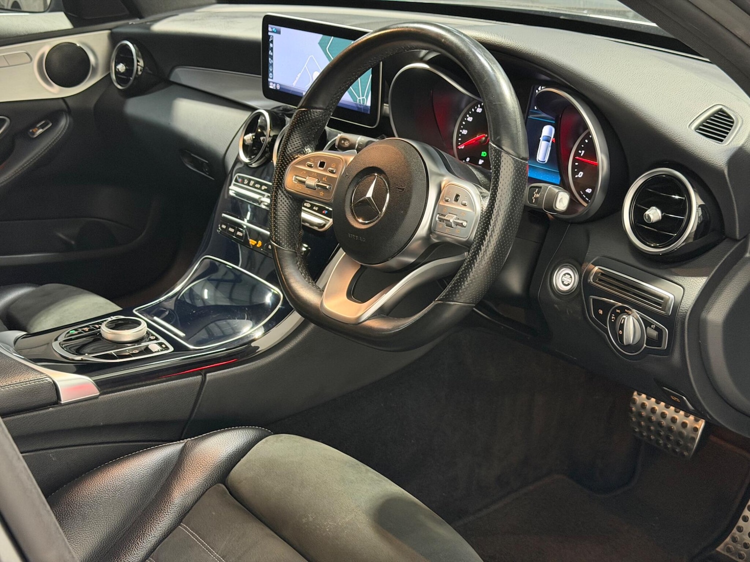 Used Mercedes-Benz C Class 2019 for sale - 77883232: Photo 33