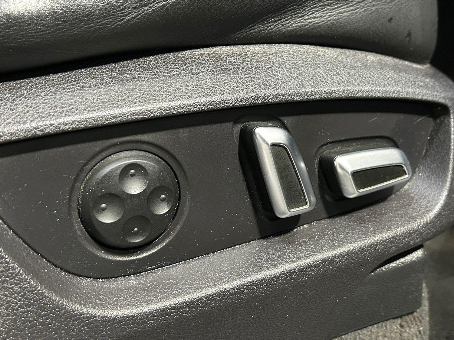 Used Audi Q7 2015 for sale - 77016844: Photo 27