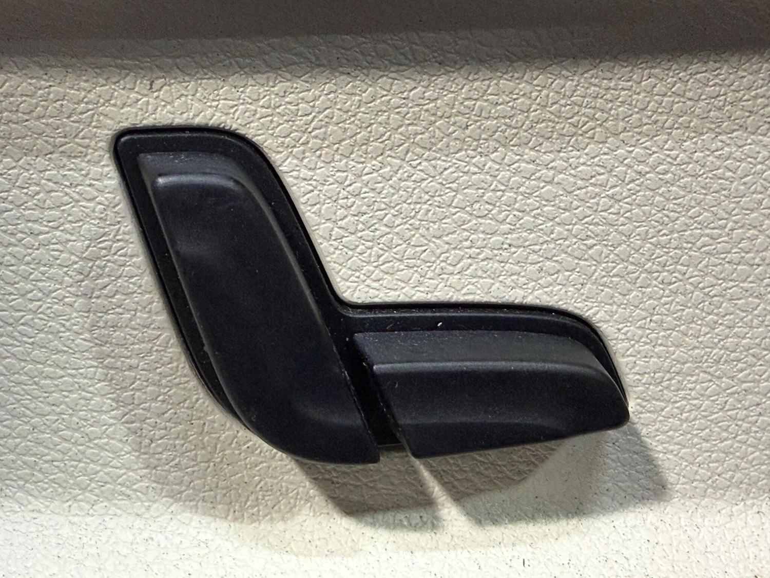 Used Mercedes-Benz E Class 2016 for sale - 77330832: Photo 35