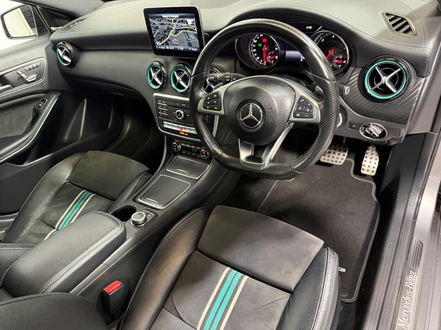 Used Mercedes-Benz A-Class 2016 for sale - 77839935: Photo 4