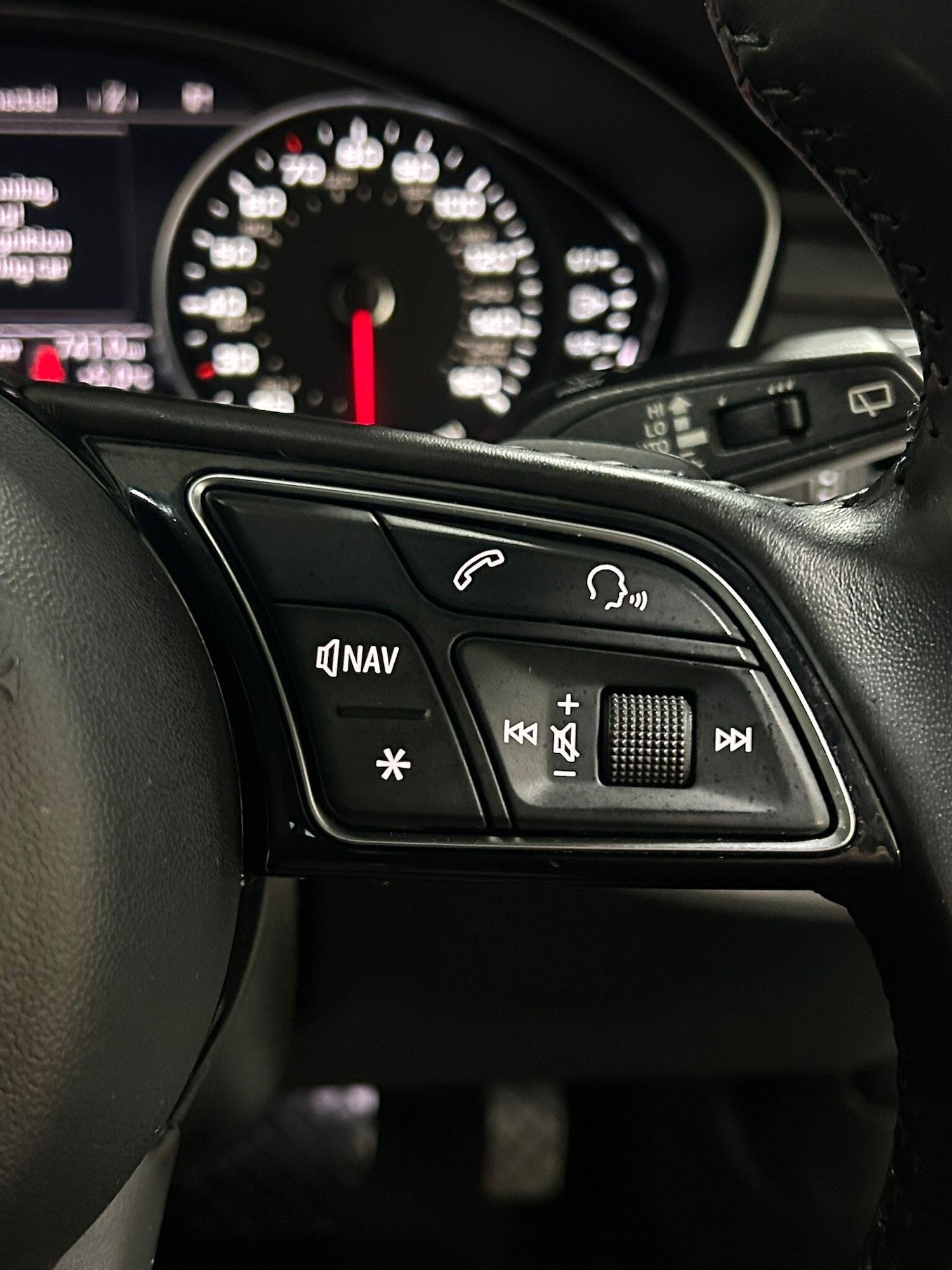 Used Audi A4 2017 for sale - 77156111: Photo 28