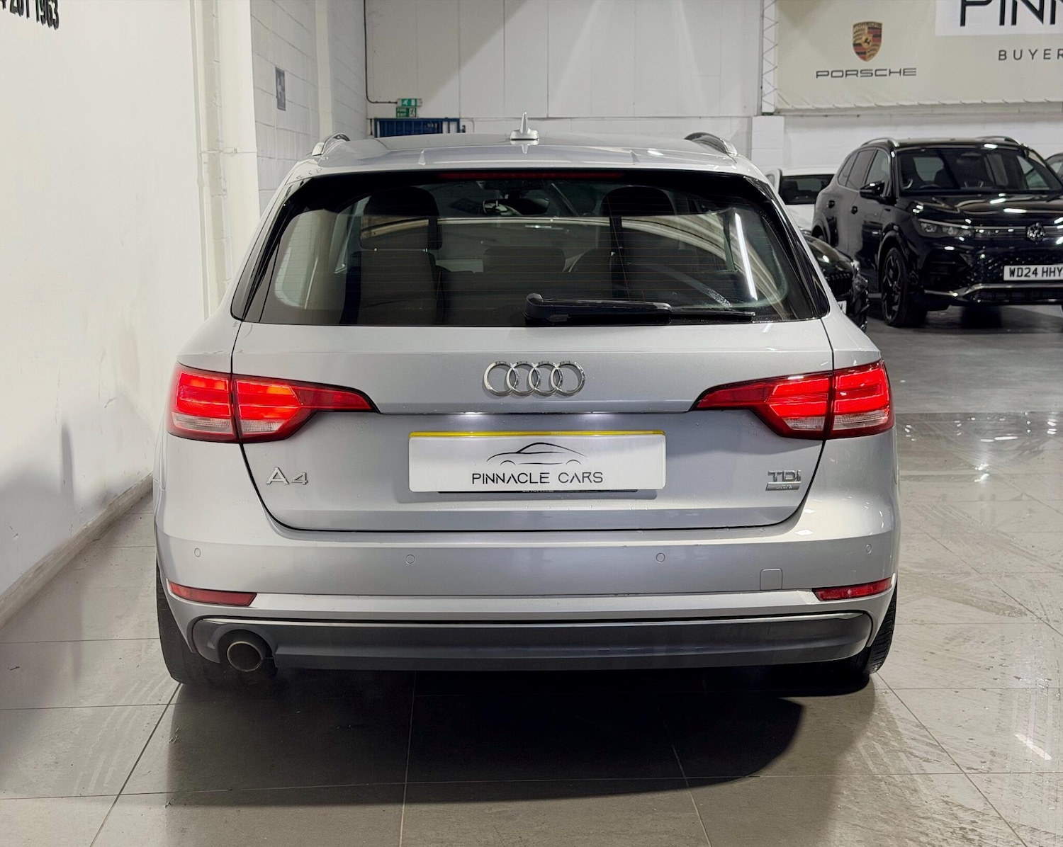 Used Audi A4 2017 for sale - 77156111: Photo 8