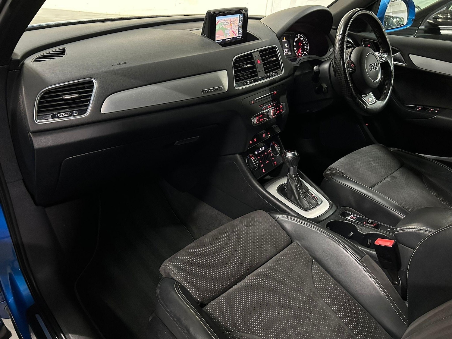 Used Audi Q3 2015 for sale - 77266979: Photo 15