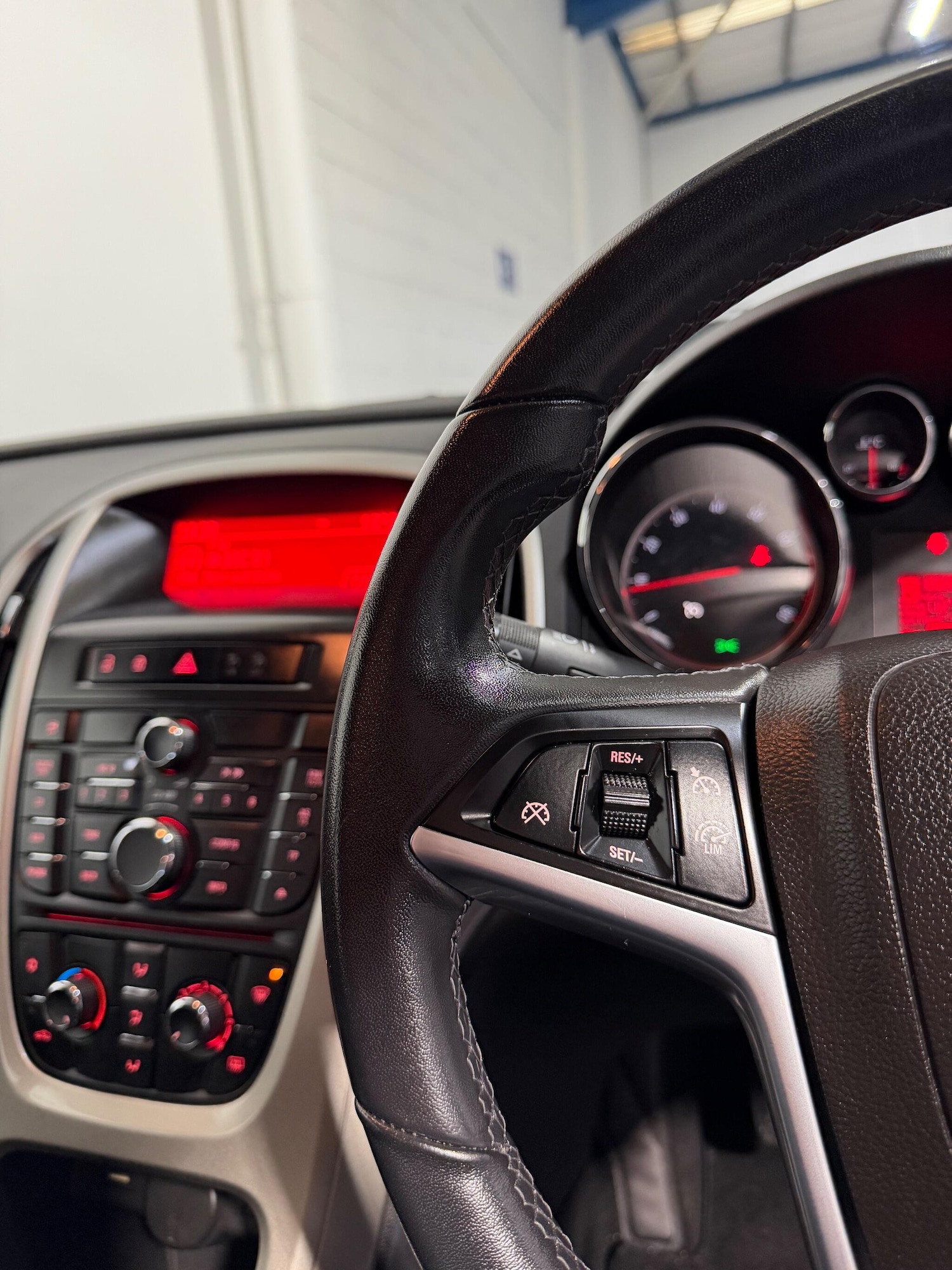 Used Vauxhall Astra 2014 for sale - 76457754: Photo 20