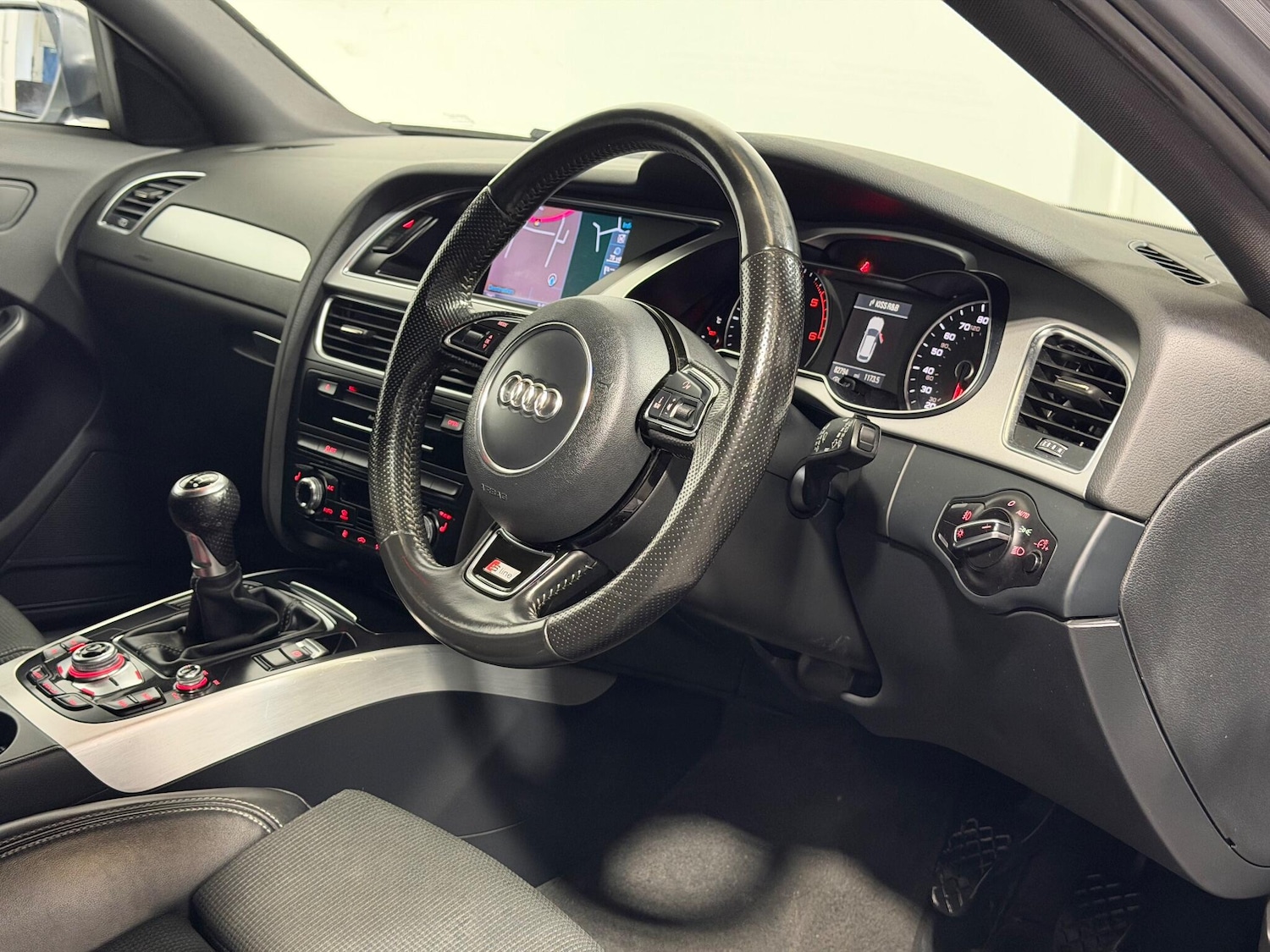 Used Audi A4 2015 for sale - 77015225: Photo 14