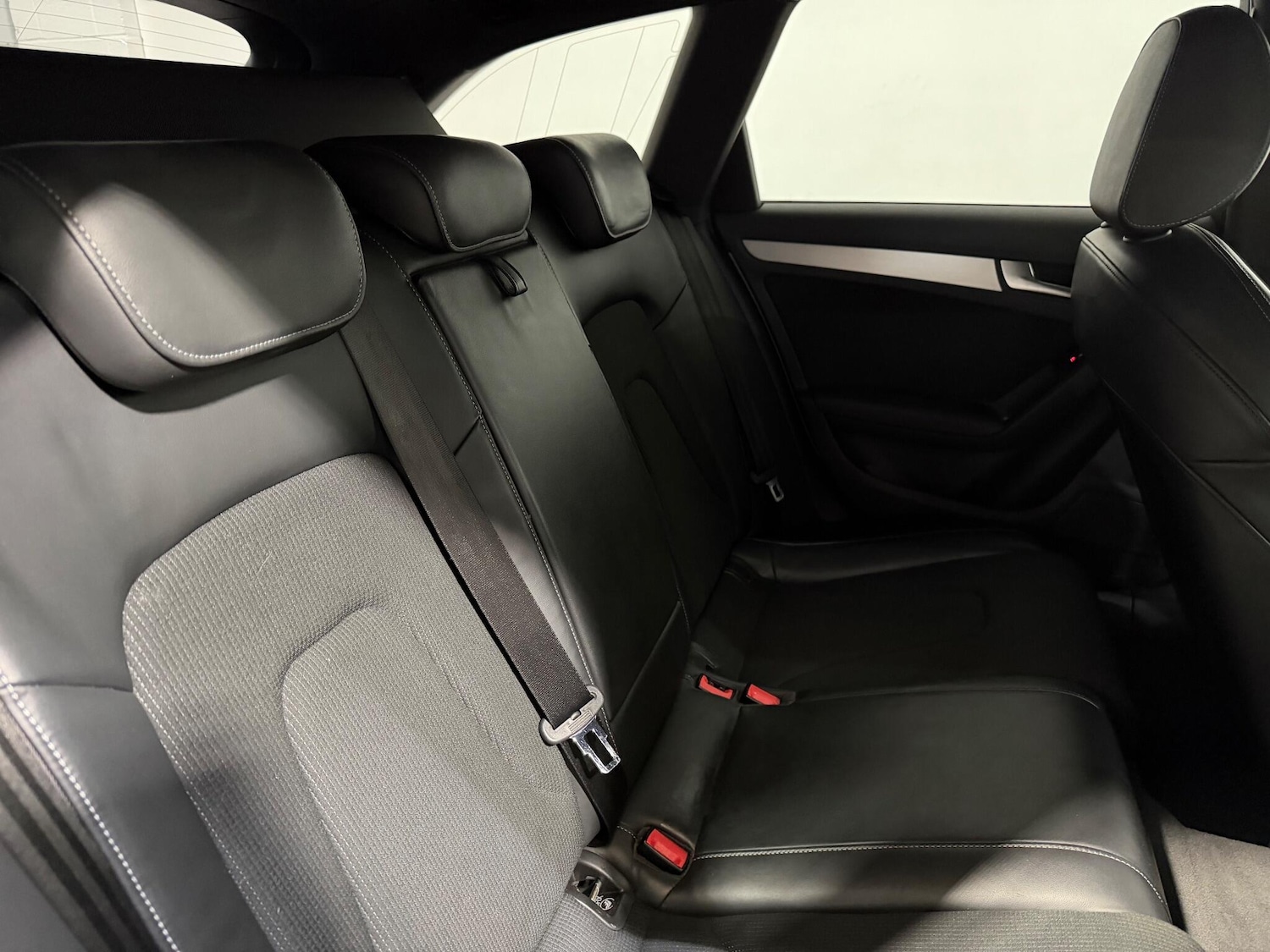 Used Audi A4 2015 for sale - 77015225: Photo 19