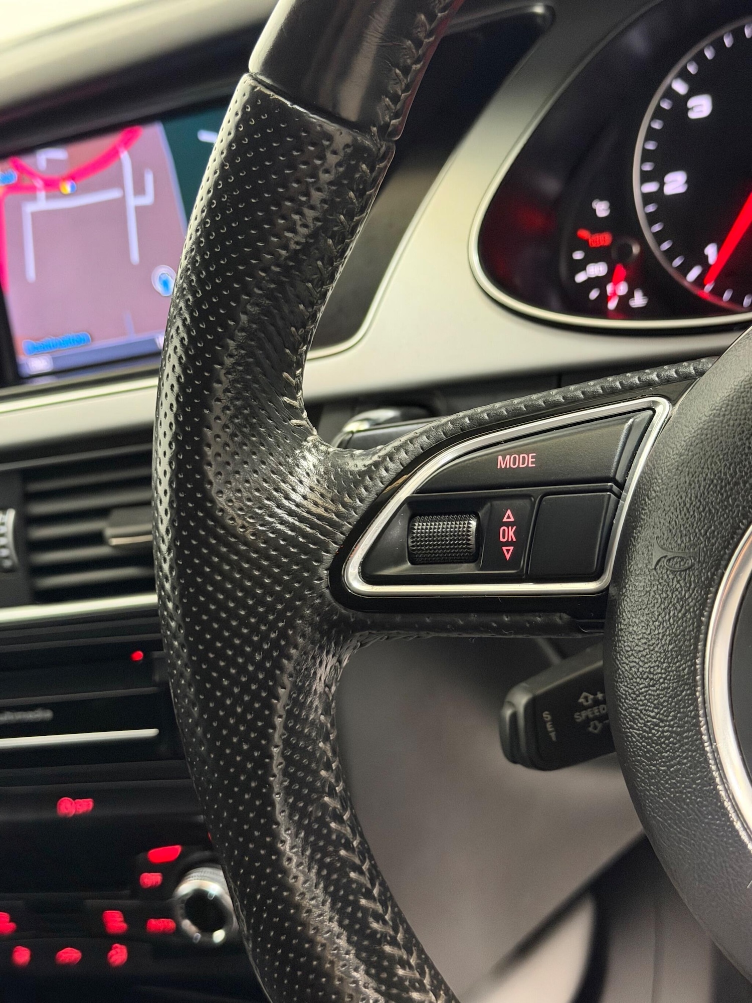 Used Audi A4 2015 for sale - 77015225: Photo 29