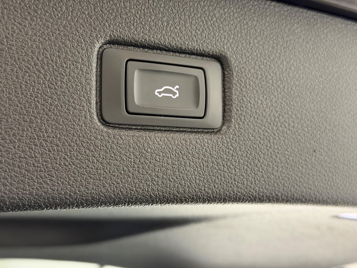 Used Audi Q7 2020 for sale - 76389293: Photo 33