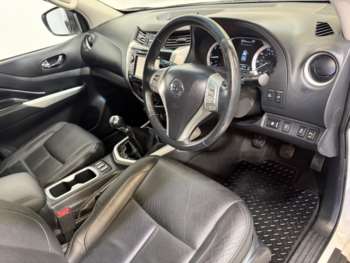 Used Nissan Navara 2018 for sale - 75060750: Photo