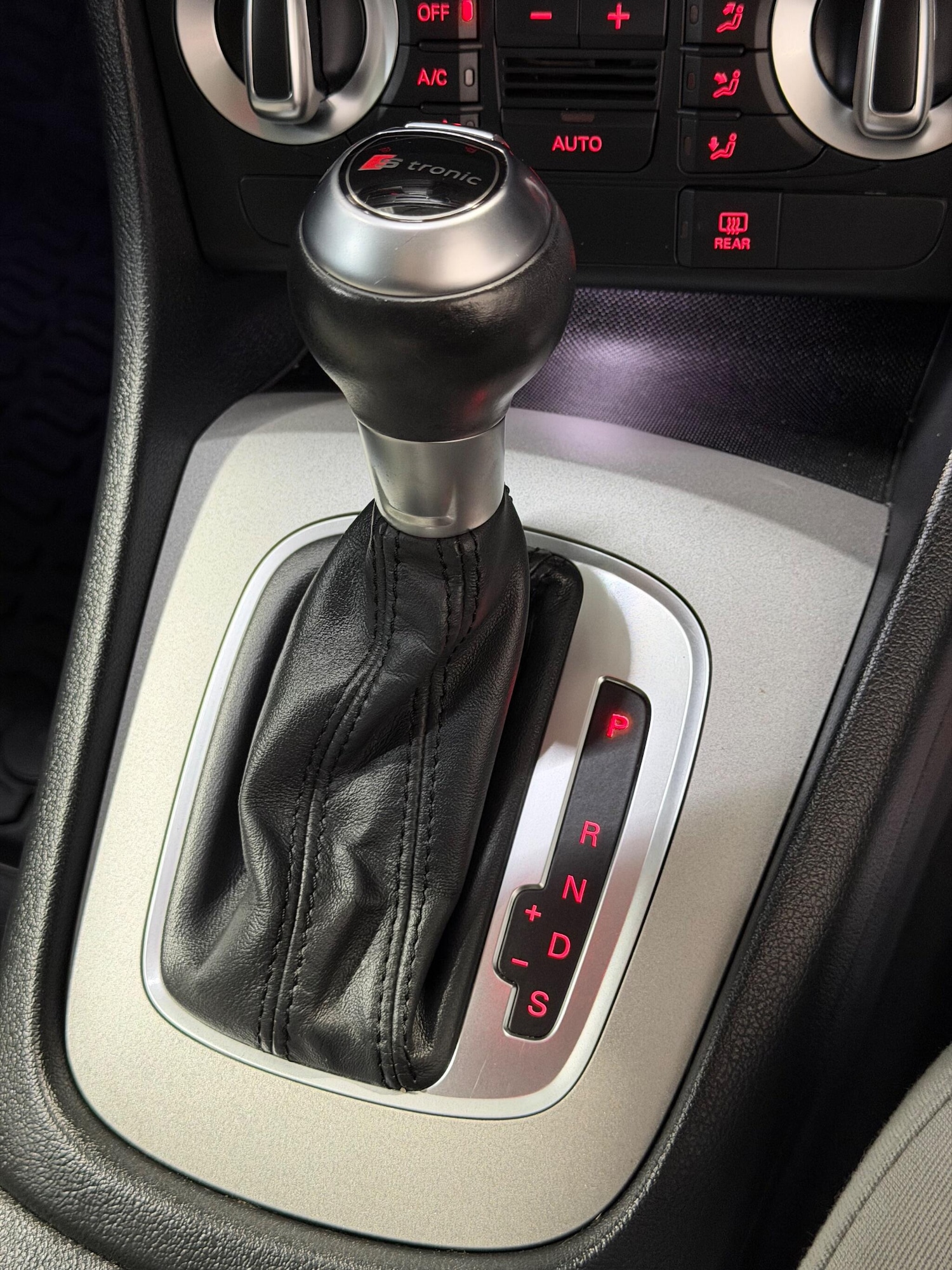 Used Audi Q3 2014 for sale - 76781504: Photo 23