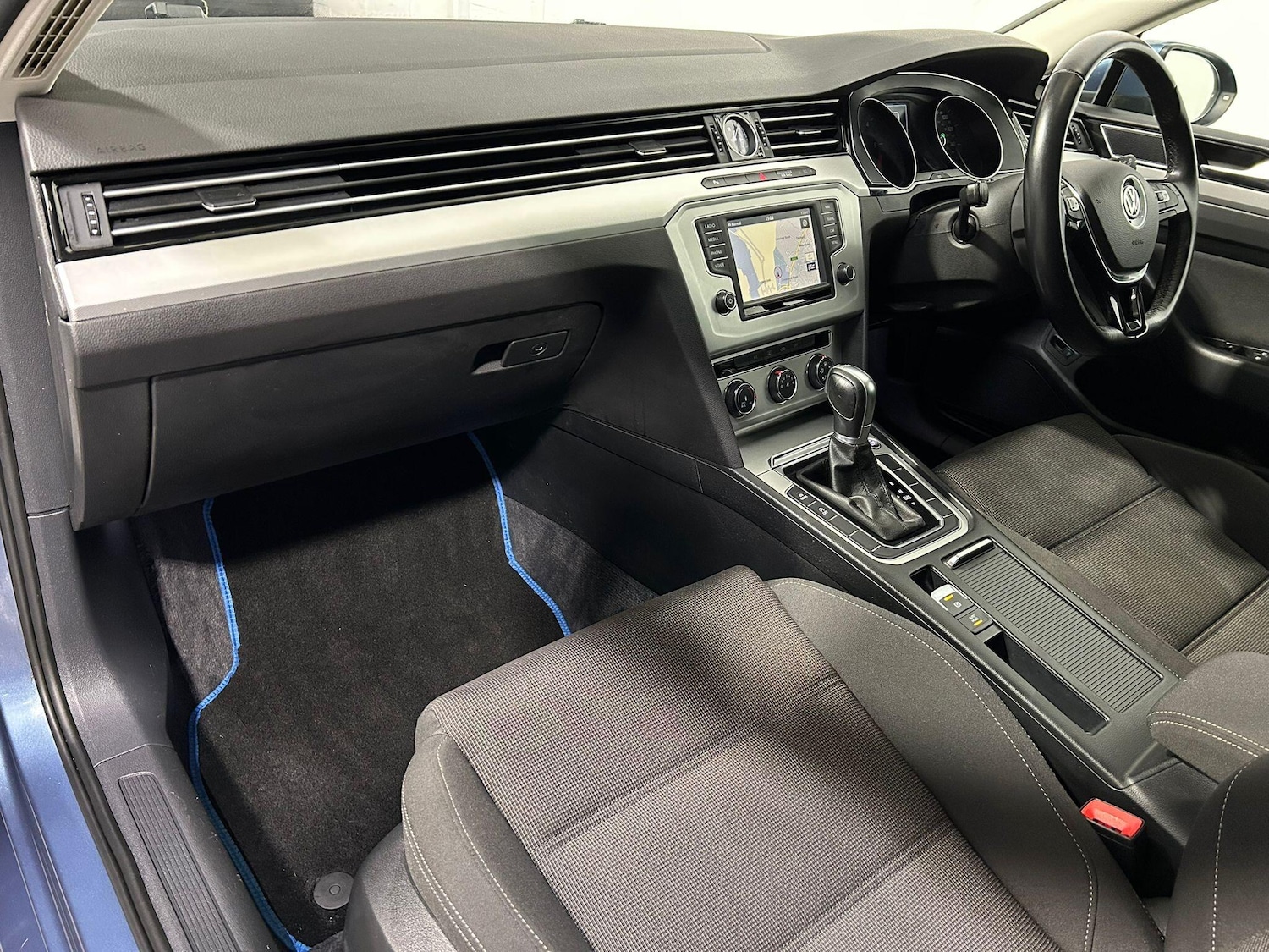 Used Volkswagen Passat 2016 for sale - 76613209: Photo 16