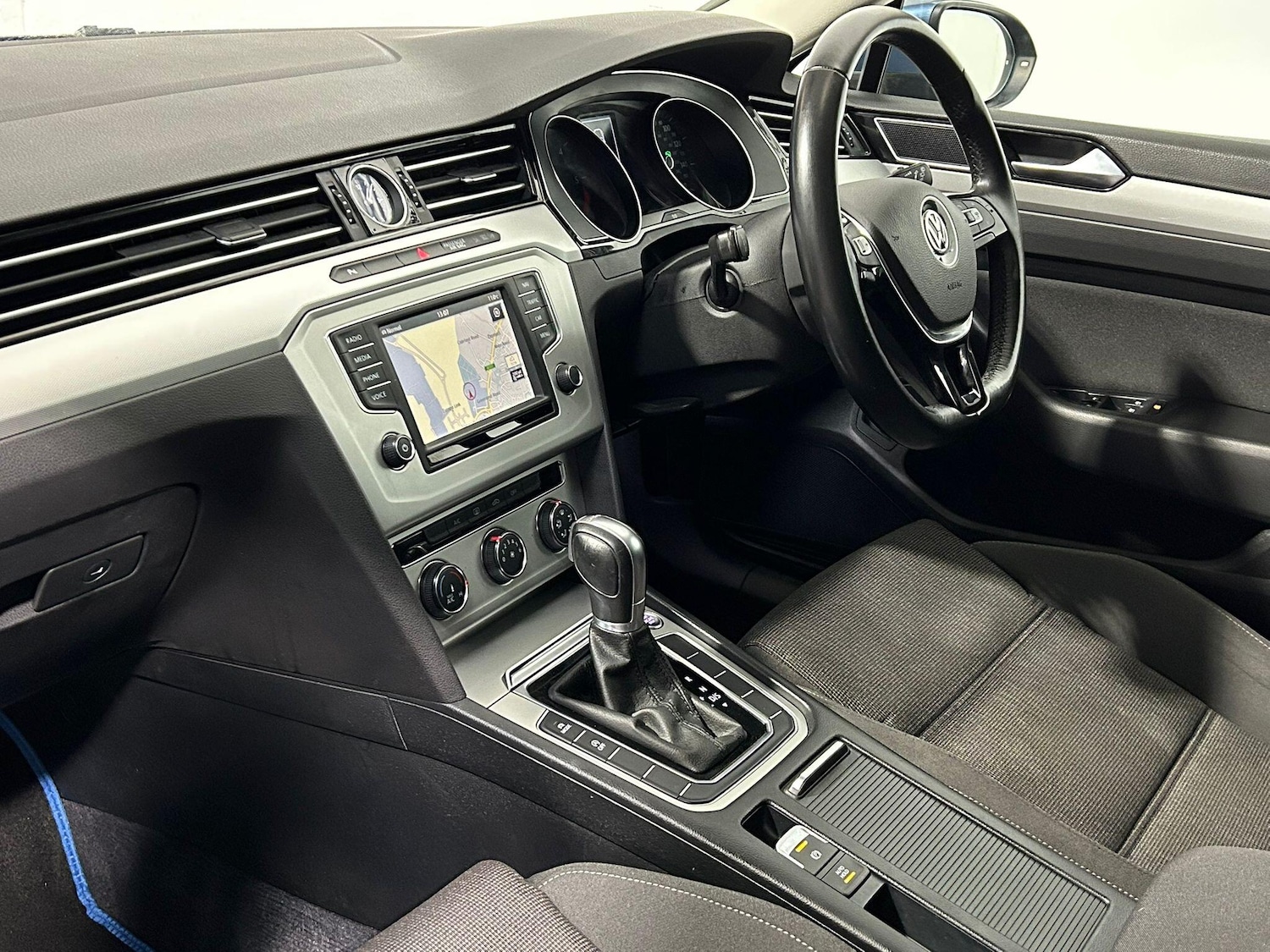 Used Volkswagen Passat 2016 for sale - 76613209: Photo 17