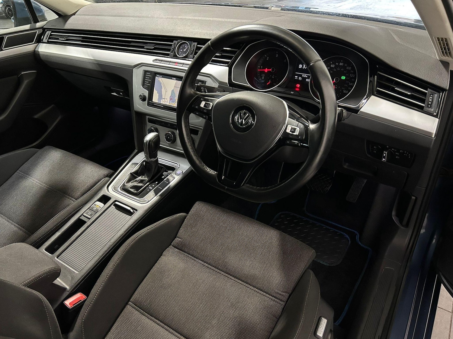 Used Volkswagen Passat 2016 for sale - 76613209: Photo 4