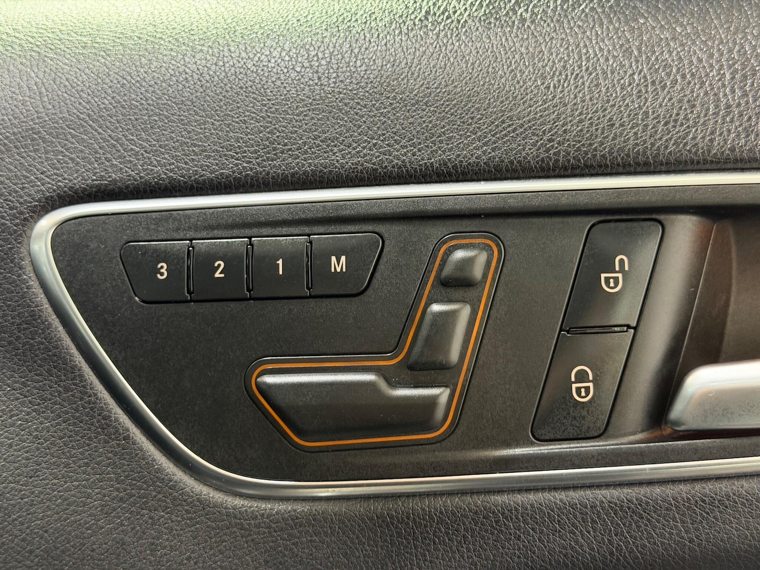 Used Mercedes-Benz GLA 2014 for sale - 77067273: Photo 29