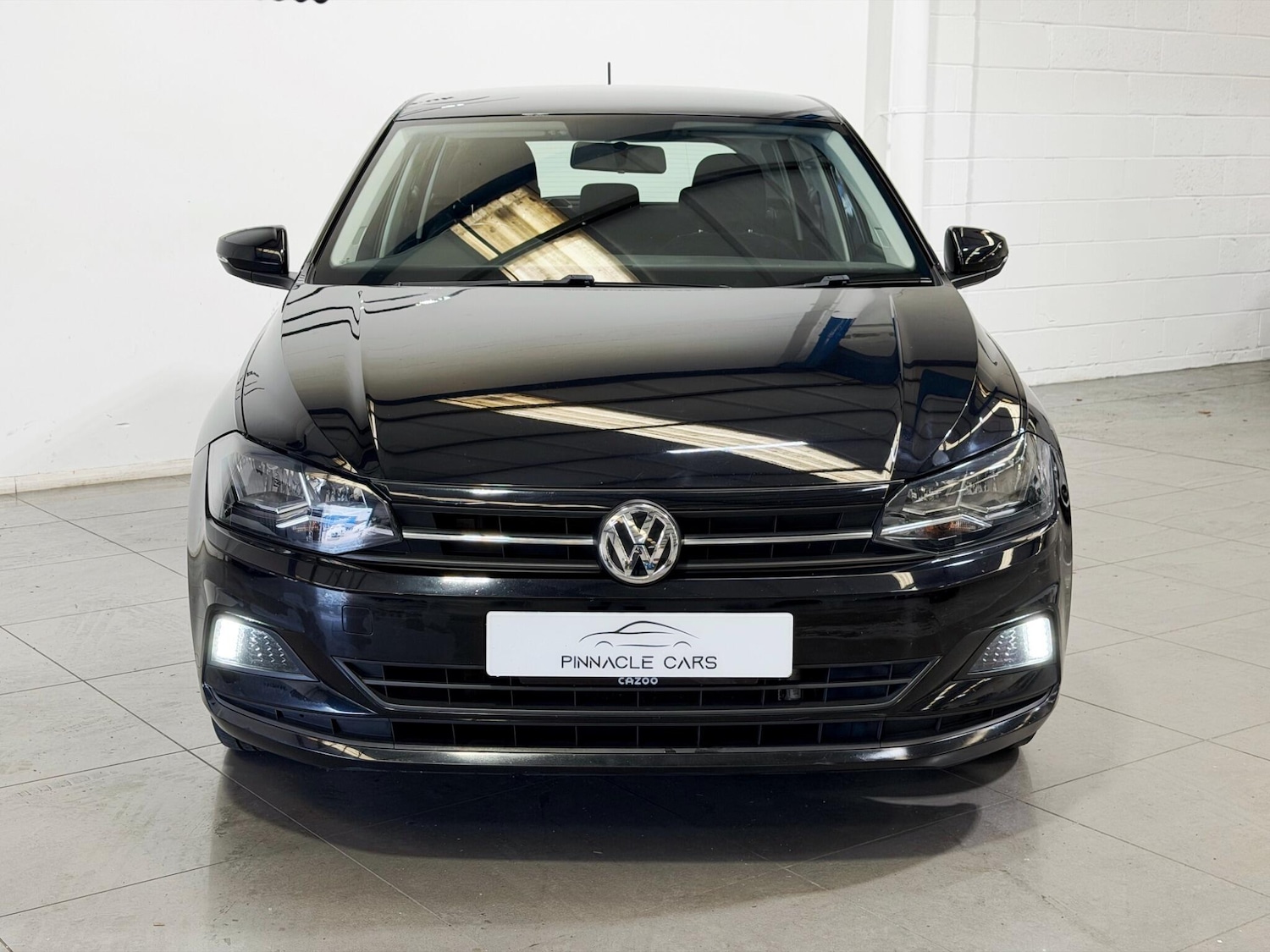Used Volkswagen Polo for sale - 78099925: Photo 2