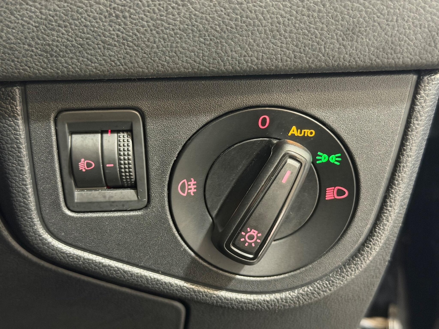 Used Volkswagen Polo for sale - 78099925: Photo 25