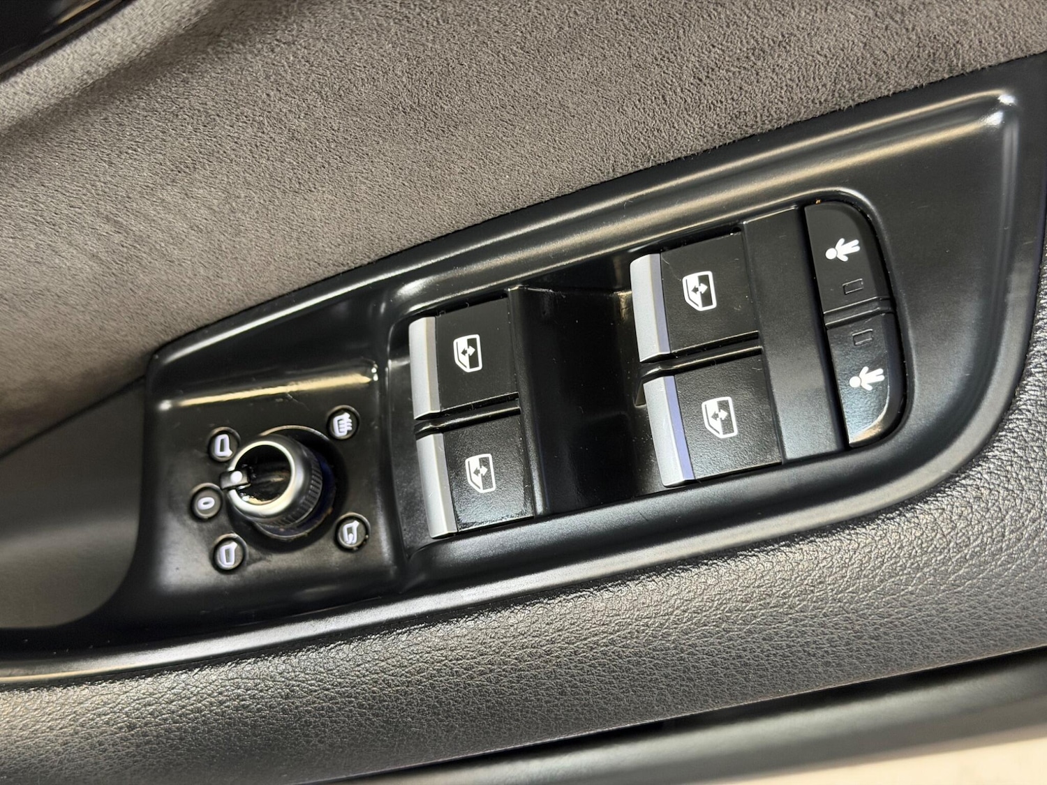 Used Audi Q7 for sale - 77969547: Photo 32