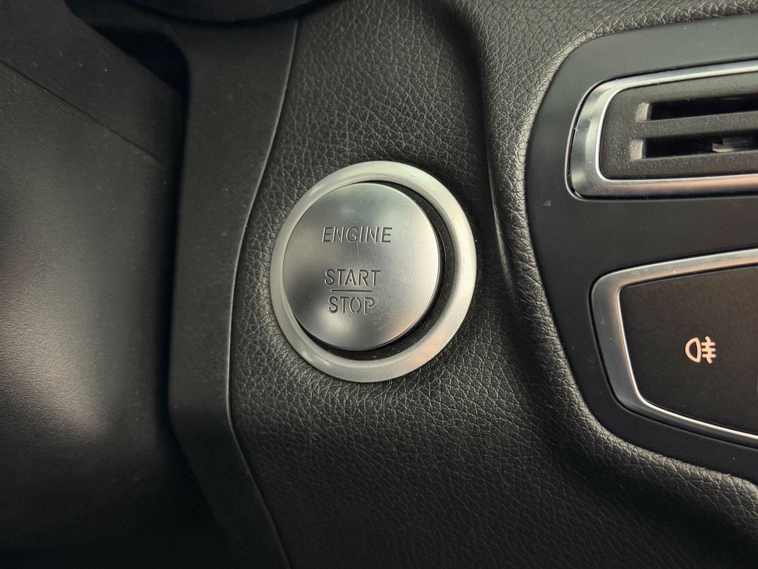 Used Mercedes-Benz C Class 2016 for sale - 76898294: Photo 31