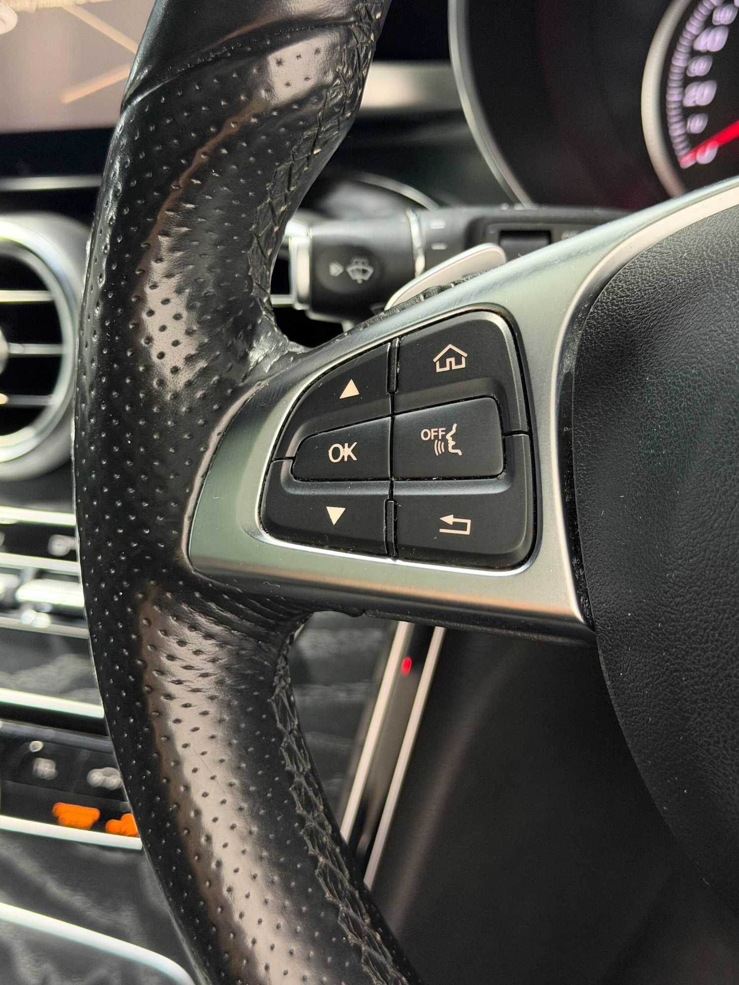 Used Mercedes-Benz C Class 2016 for sale - 76898294: Photo 33