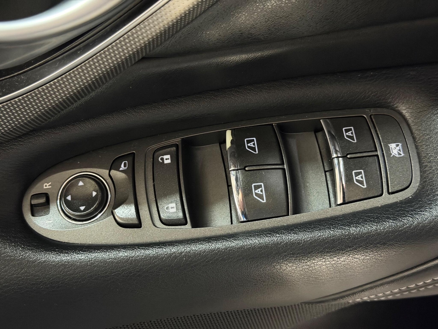 Used Infiniti Q50 2017 for sale - 77424990: Photo 29