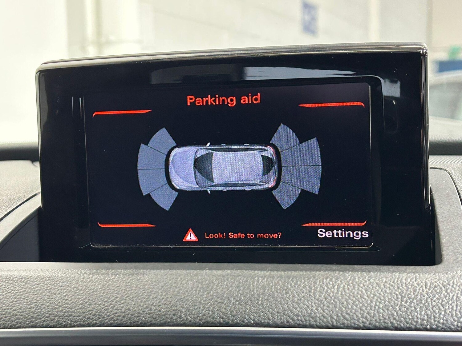 Used Audi Q3 2016 for sale - 76327073: Photo 18