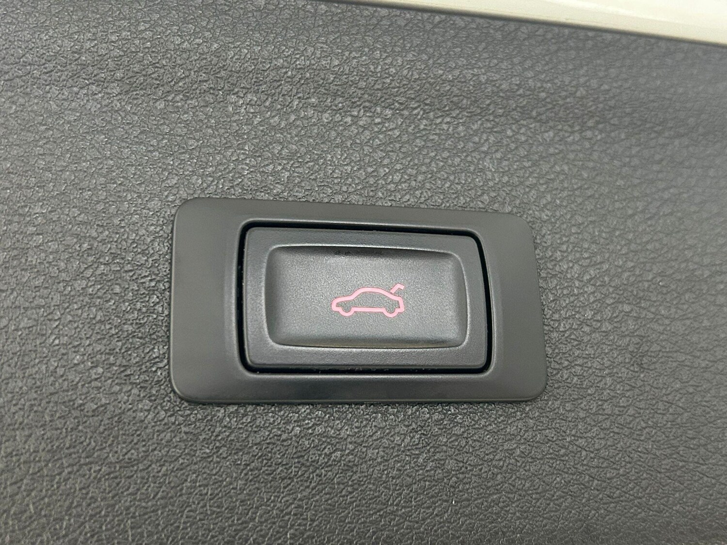 Used Audi Q3 2016 for sale - 76327073: Photo 24