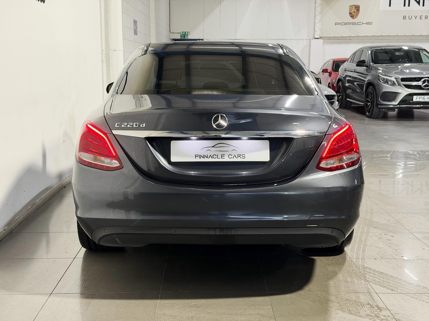 Used Mercedes-Benz C Class 2016 for sale - 76499854: Photo 7